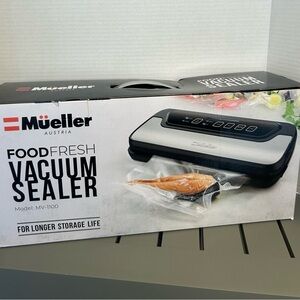 FoodSaver Vacuum Sealer